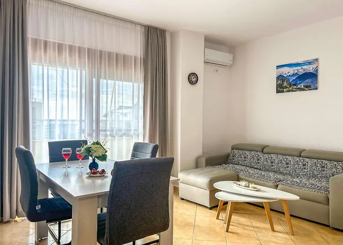 Blue Whisper Haven I77 شقة *